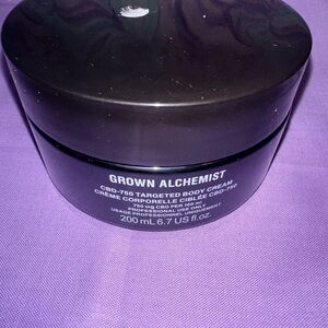 ✨ NEW Grown Alchemist 750 Targeted Body Cream ✨